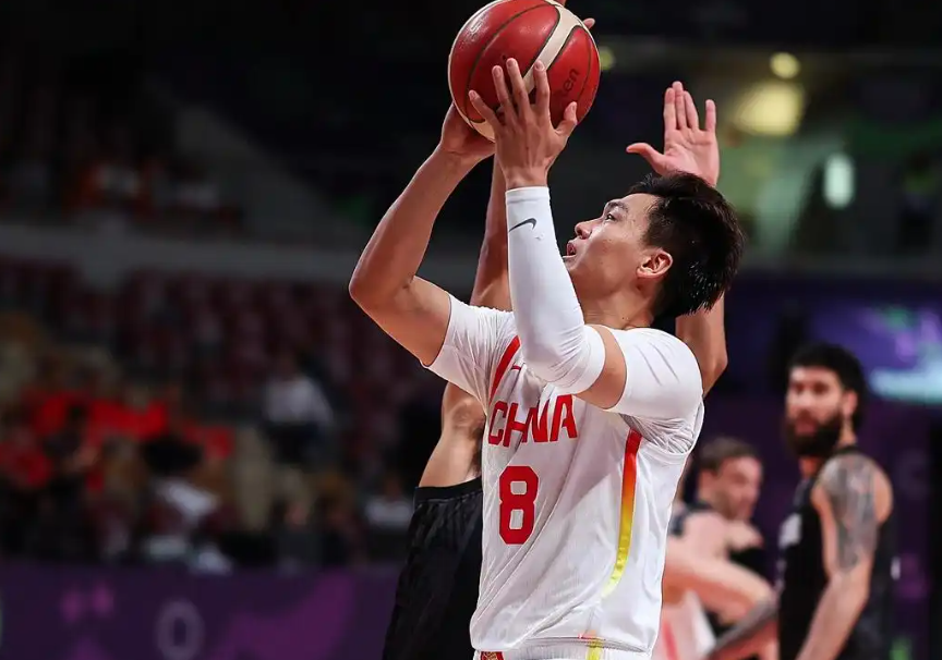 他还提到了 他还提到了