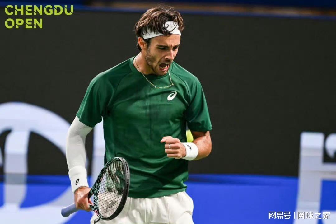 的期待, 网球作为一, ws